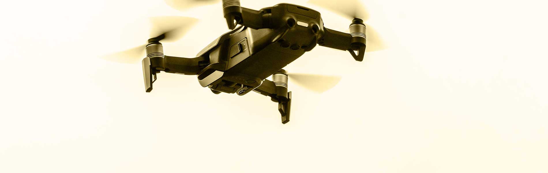 Film pilote de drone Marignane (13700)