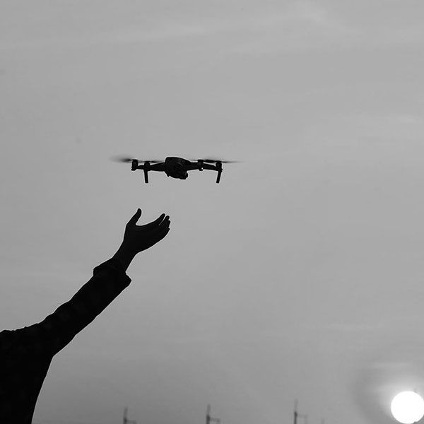 Cherche pilote de drone